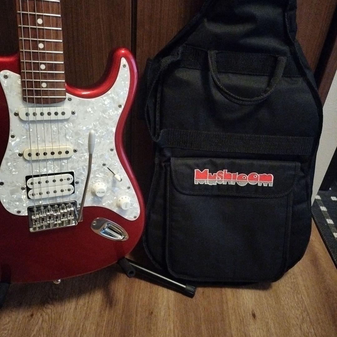 中古エレキギター　mushroom　ストラトキャスター レッド
