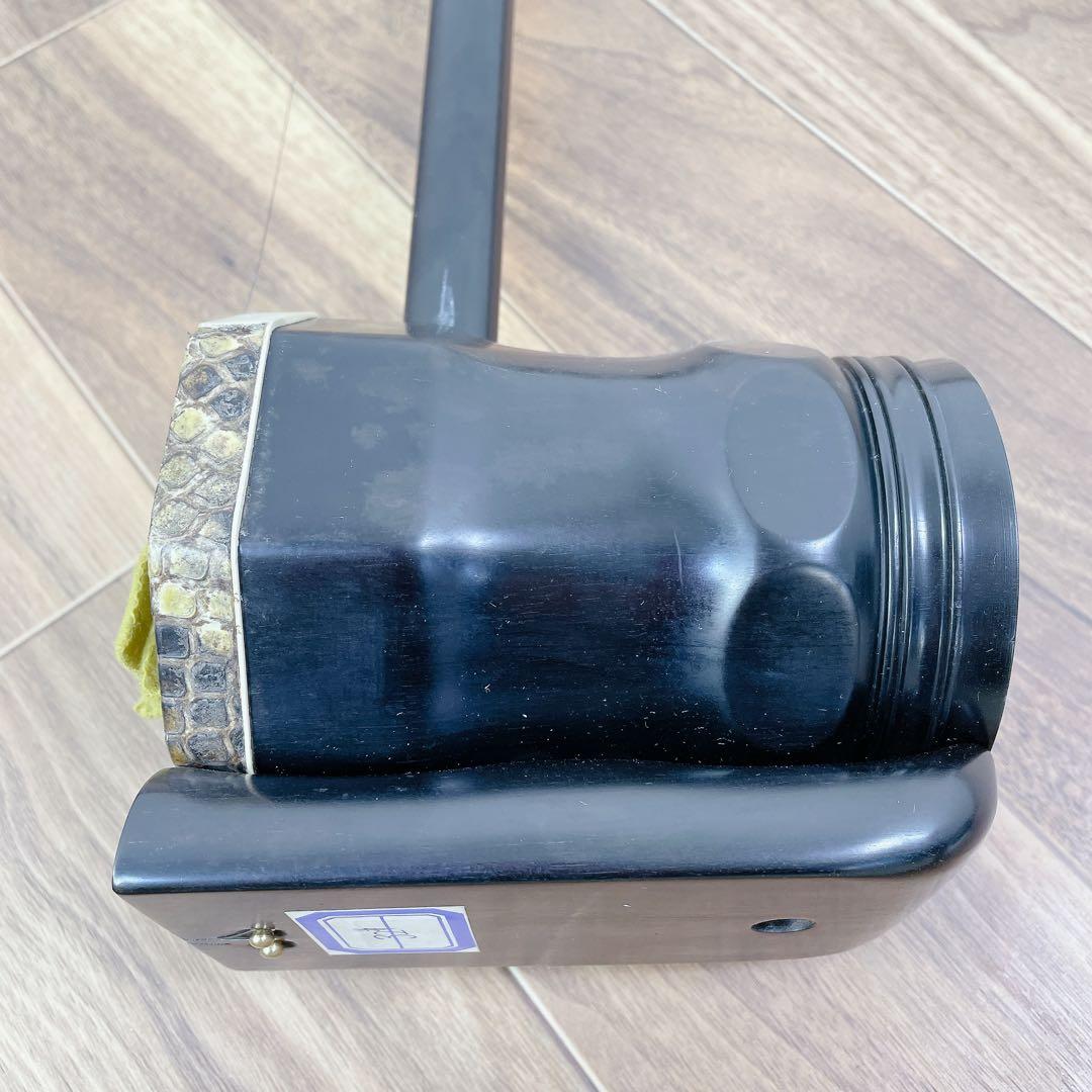 二胡　ニシキ蛇　蛇皮　黒檀　ケース付き