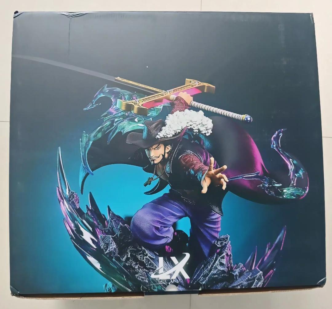 ワンピース 王下七武海 鹰目 ジュラキュール·ミホーク 彫刻フィギュア