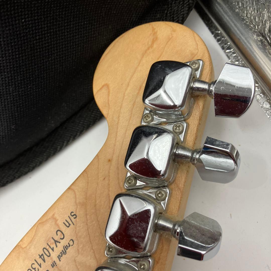 Squier by Fender ストラトキャスター ケース付き　エレキギター