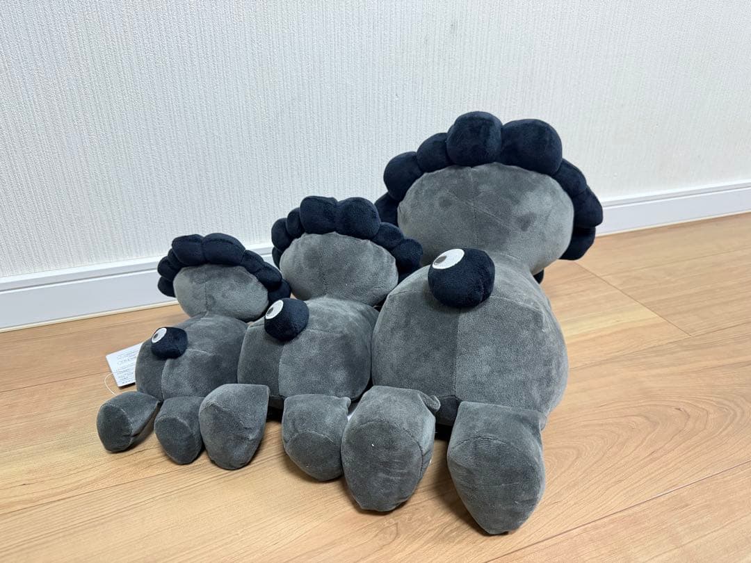 万博限定【新品/3点セット】黒ミャクミャク 這型ぬいぐるみ 黒