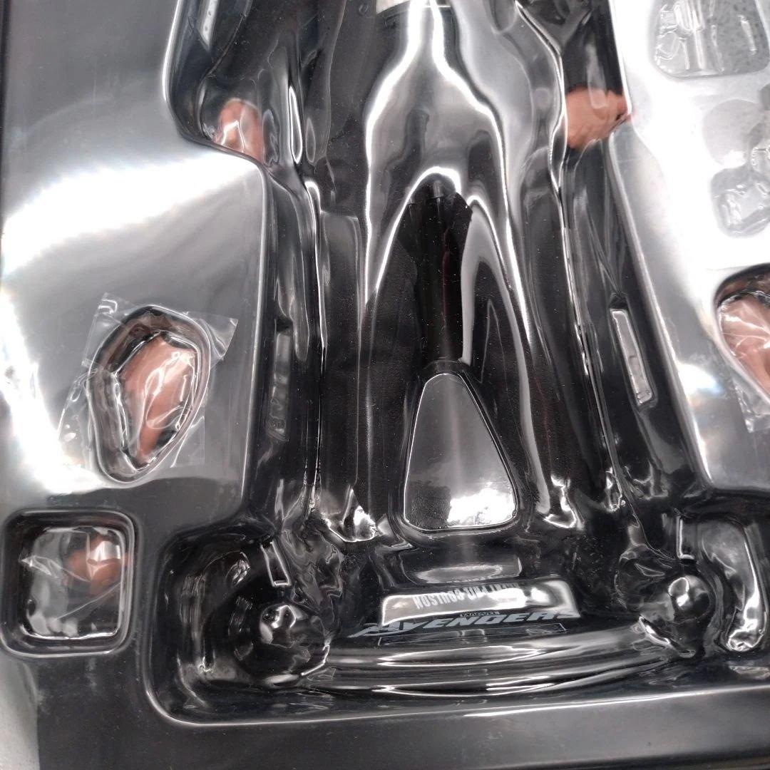 開封品　ホットトイズ　アベンジャーズ　エージェント・フィル・コールソン