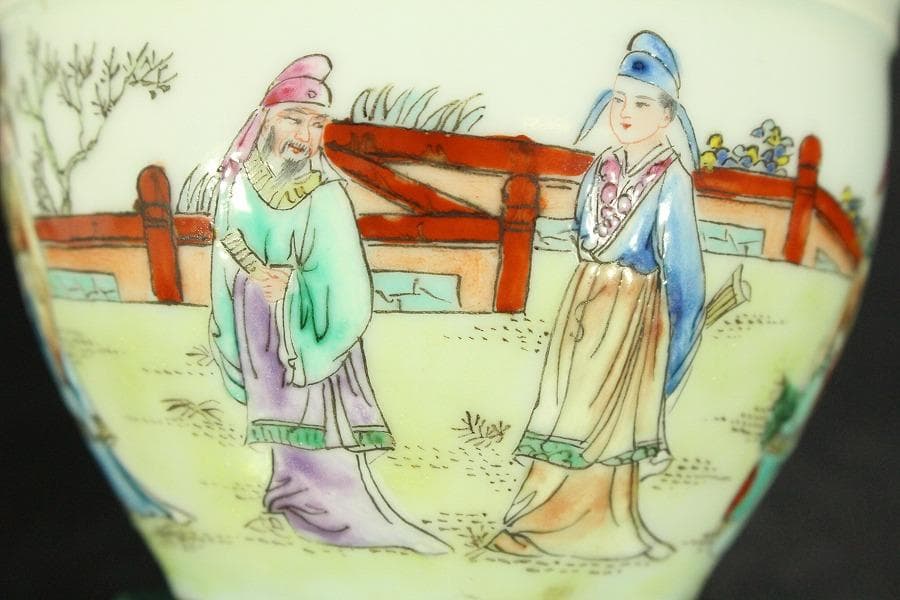 中国美術 粉彩色絵 宮廷人物紋 遊台 漆蓋碗 居仁堂製 希少(LC257)