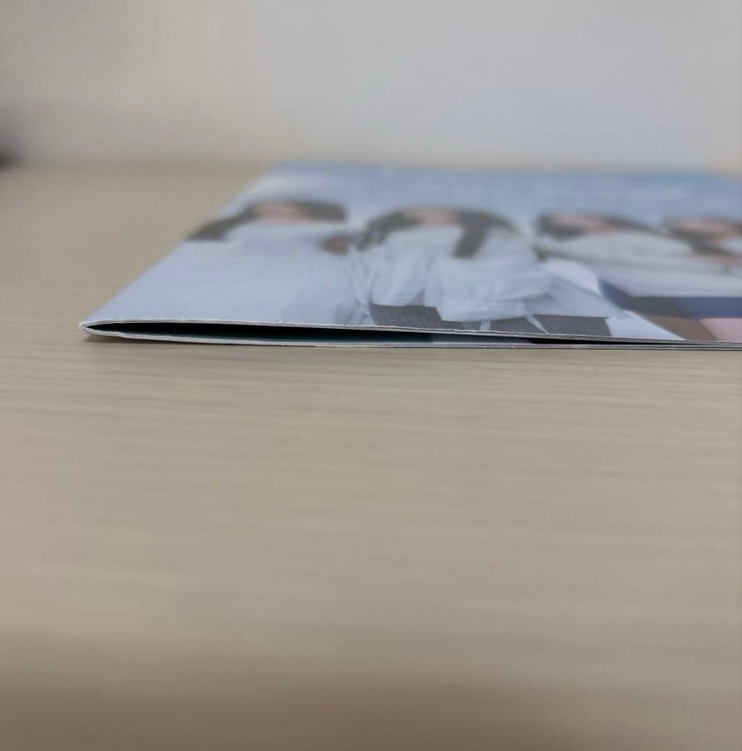 【希少当選品】Essential new jeans ビジュアルフォトブック