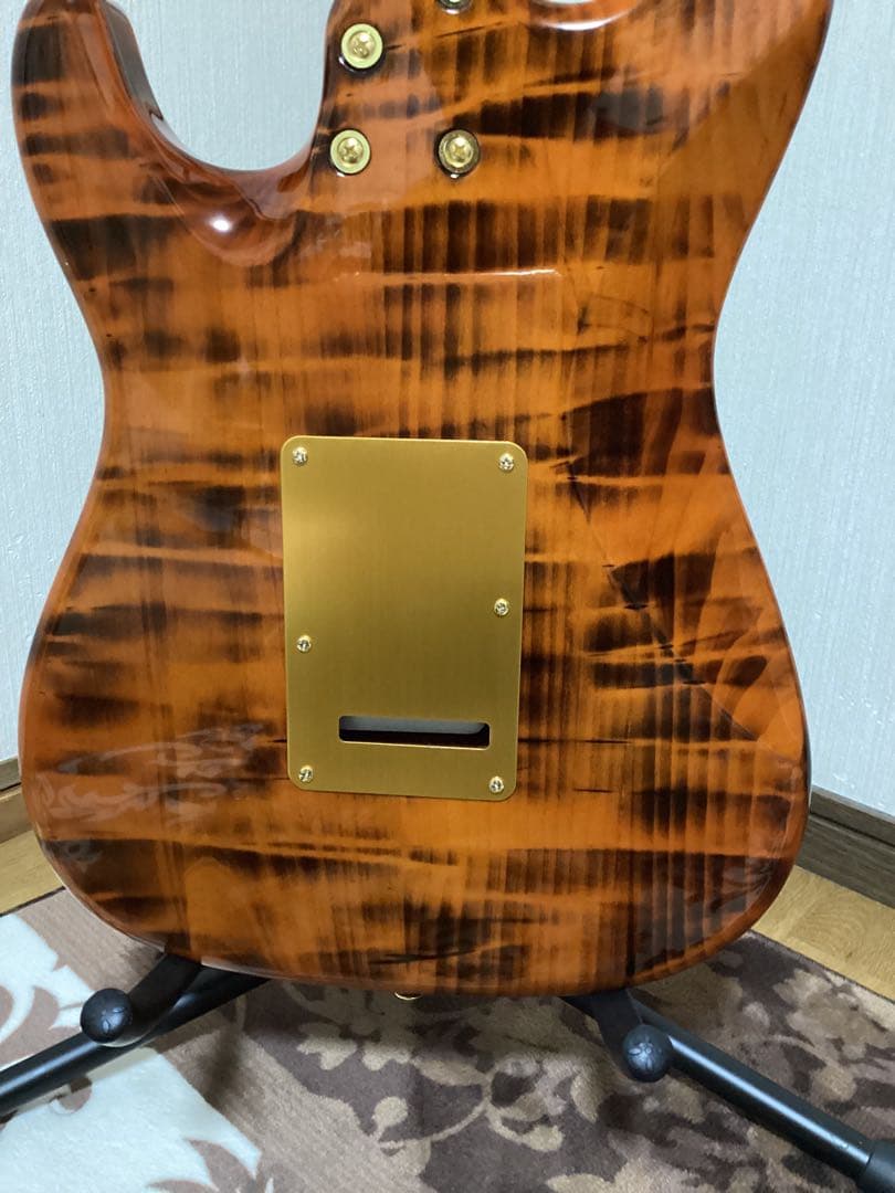 ブルファイター ストラトキャスター エレキギター ゴールド ハムバッカー美品