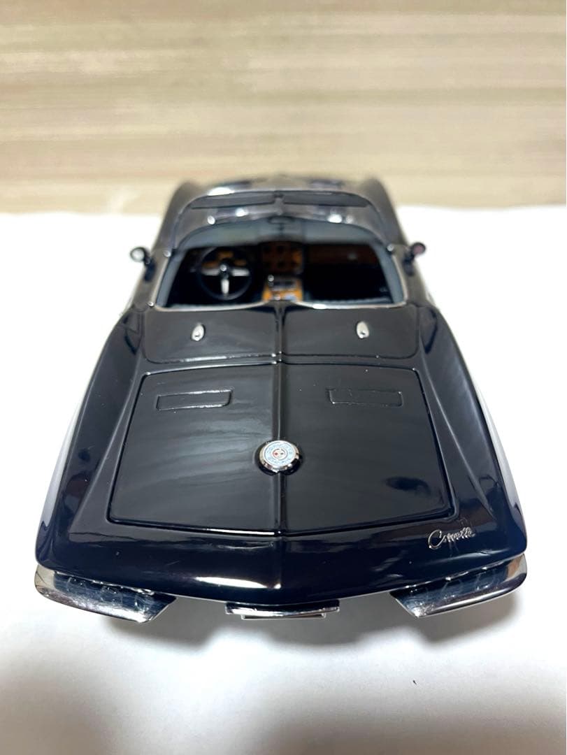 Autoart 1/18 シボレーコルベットMako Shark 1961