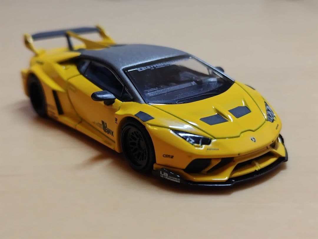 H*n様 MINI GT ランボルギーニ ウラカン 3台 赤 黄 黒