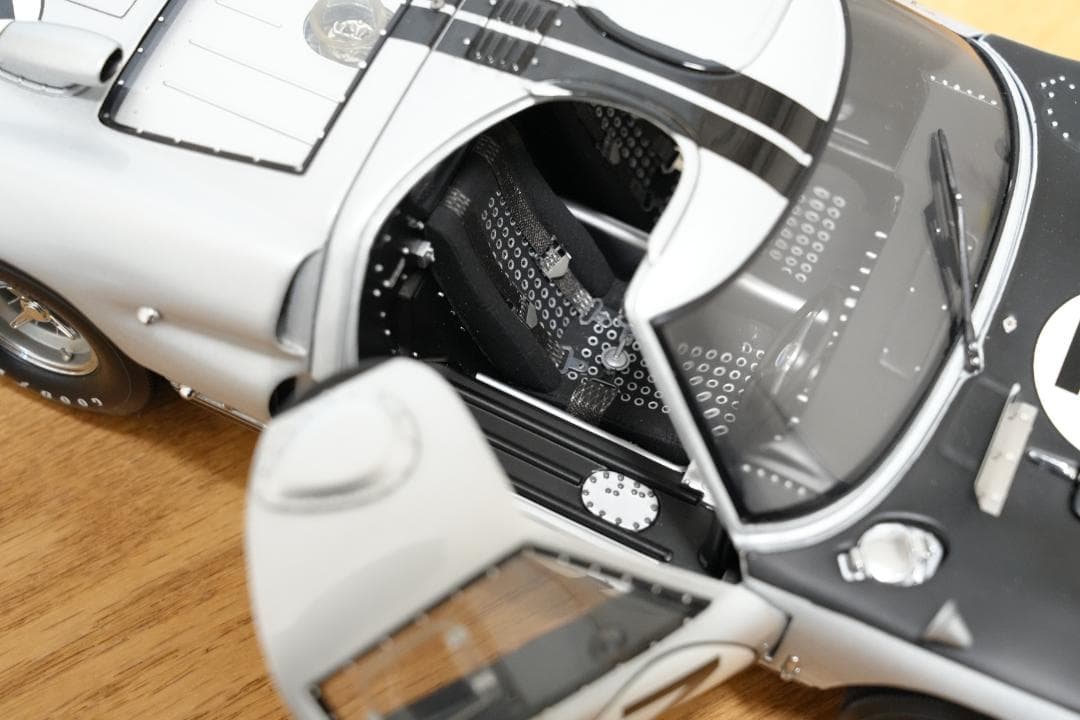 美品 EXOTO 1/18 FordGT40 Mk.II 1966 #7 元箱付