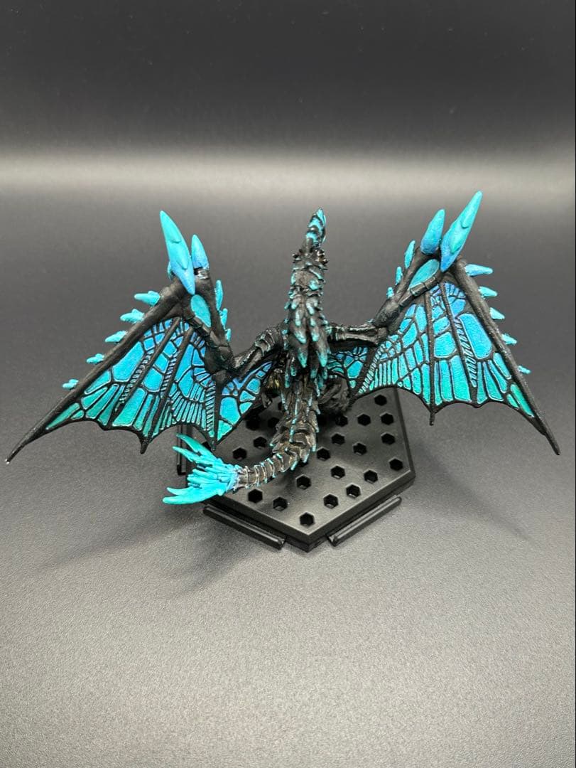 RKA　モンスターハンター　フィギュア　滅刃ディノバルド&青電主ライゼクス