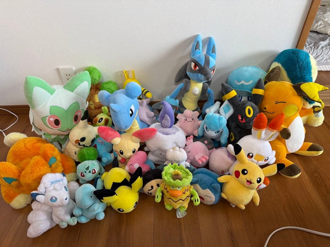 ポケモン ぬいぐるみ まとめ売り 大量 ピカチュウ ルンパッパ他