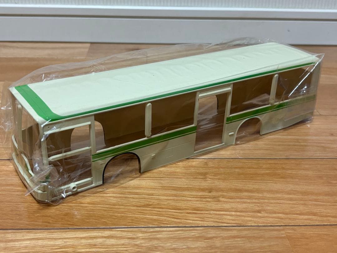 アオシマ 1/32 大阪市営バス 路線バス 三菱ふそうエアロスター ボディ塗装済