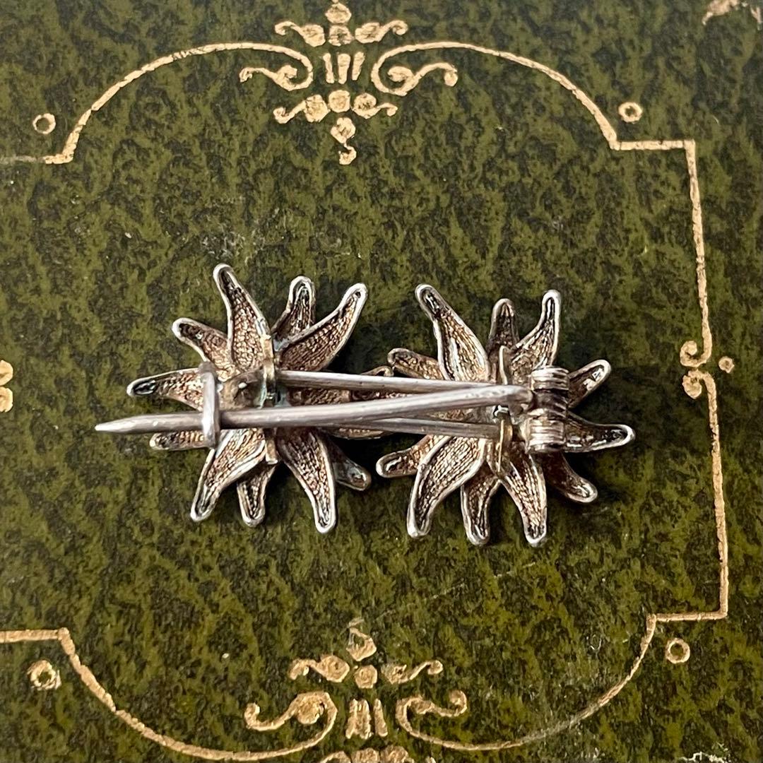 純銀製エーデルワイスブローチ&白蝶貝ブローチ　フランスアンティークヴィンテージ