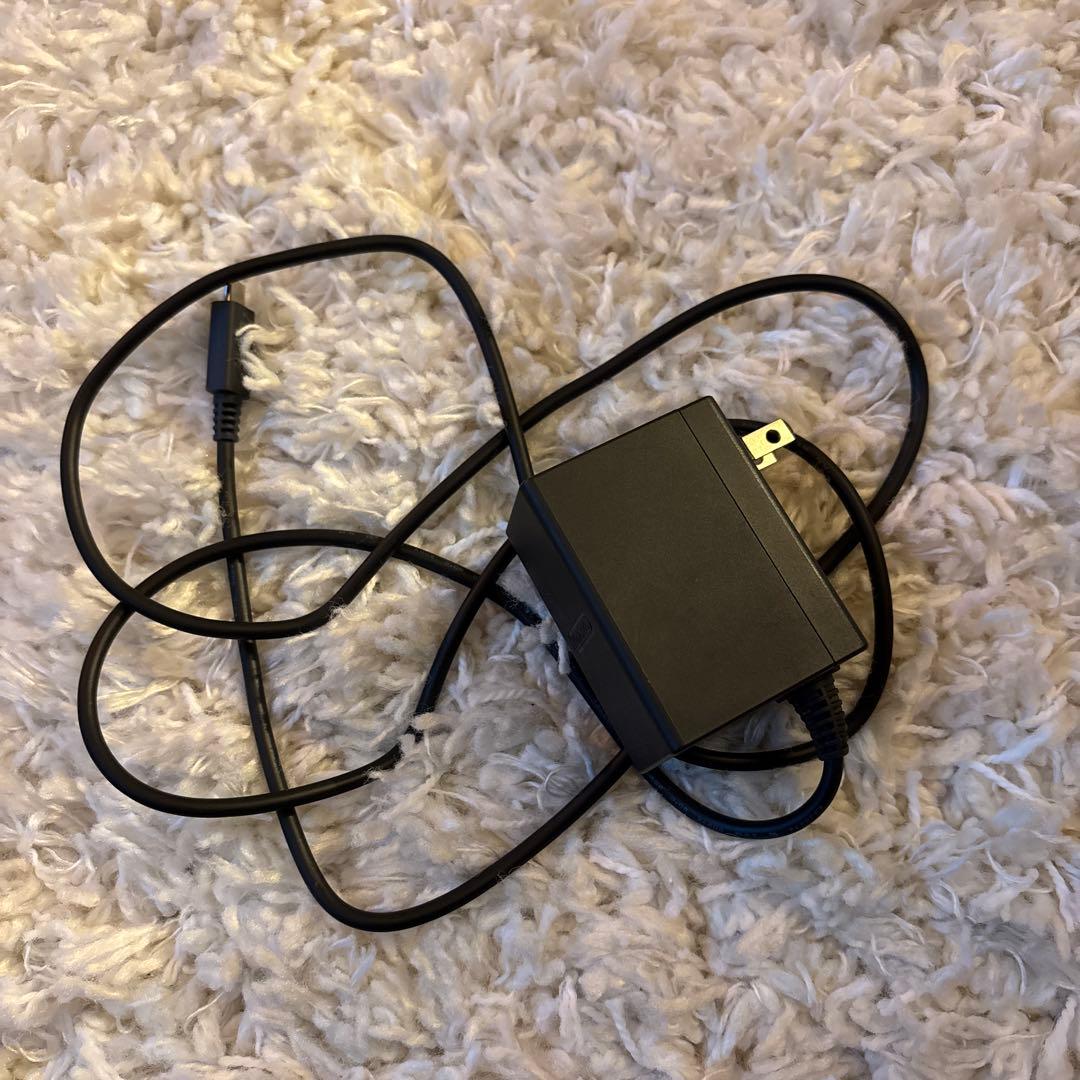 Nintendo Switch 本体 青/赤 付属品付き　箱無し