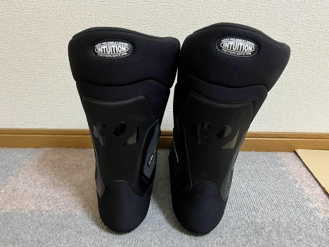 32 THIRTYTWO LASHED 27.0cm スノーボードブーツ