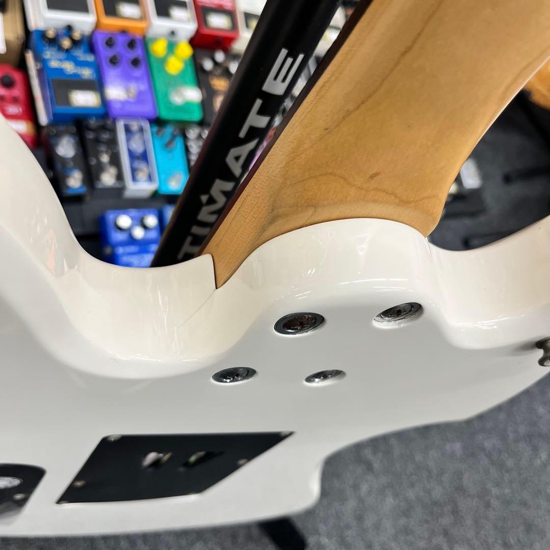 【11633】B.C.Rich Mockingbird ホワイト ロック式