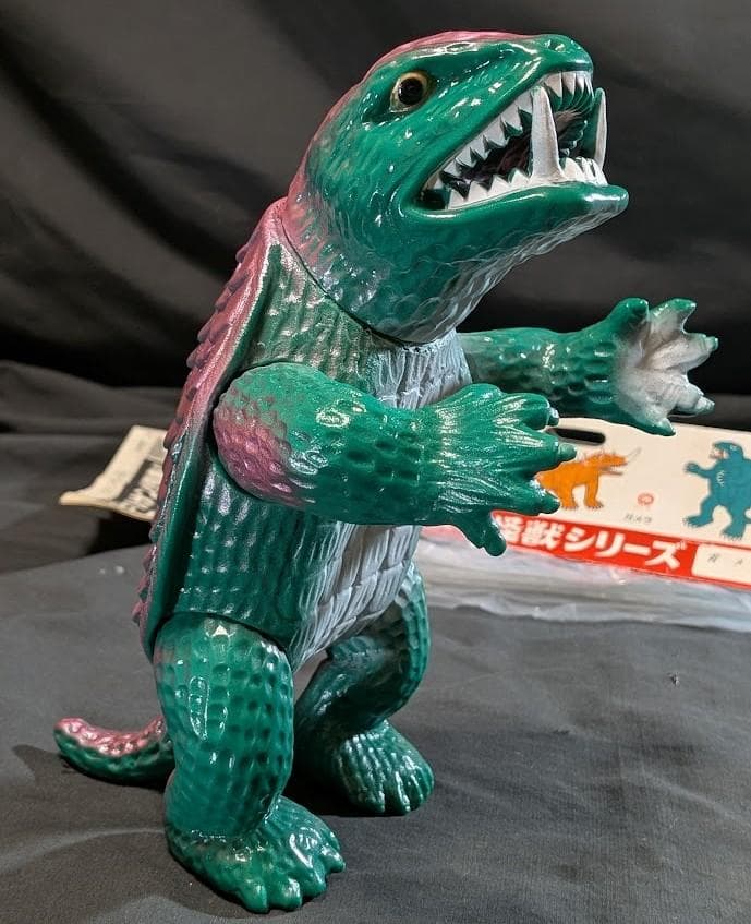 昭和ガメラ（日東復刻・マルサン）ヘッダー・外袋付 ソフビフィギュア