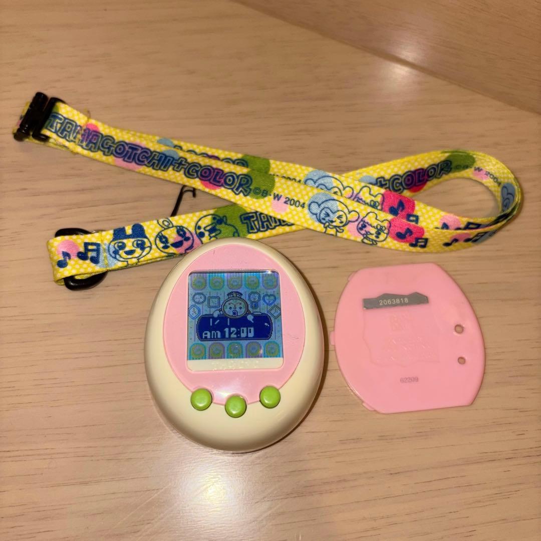 たまごっち プラスカラー クリーム　ストラップ付き