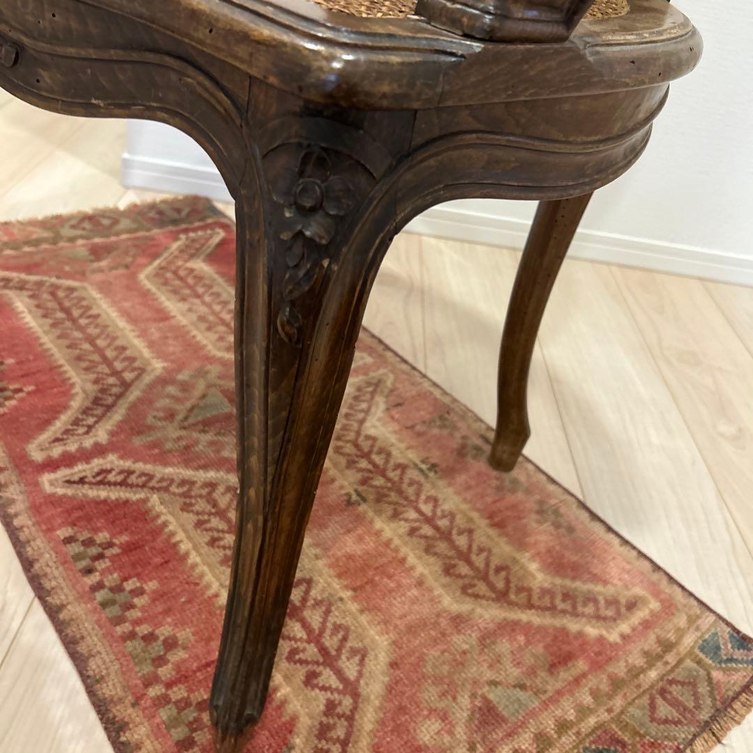 フランスアンティーク　クラシック木製ダイニングチェア