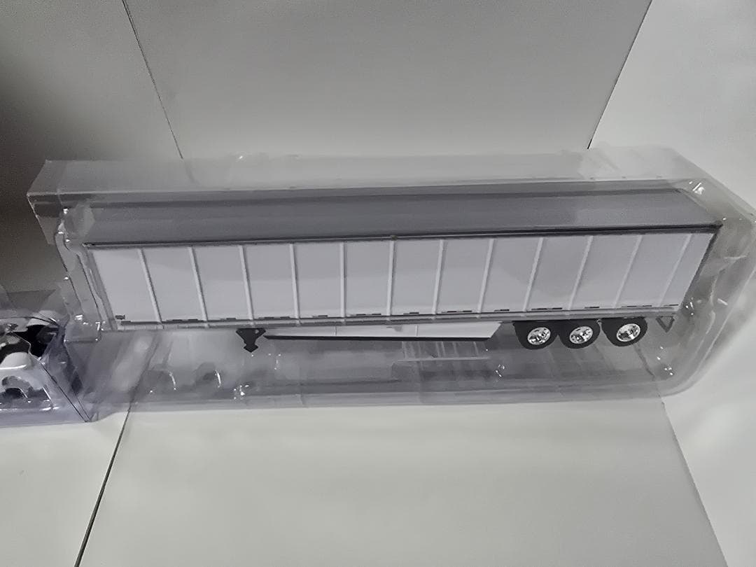 DCP ダイキャストプロモーション 1/64 PETERBILT 389 白