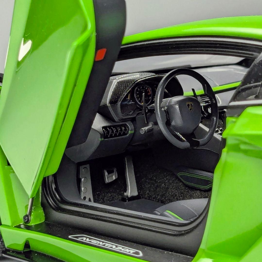 オートアート 1/18 ランボルギーニ アヴェンタドールS パールグリーン