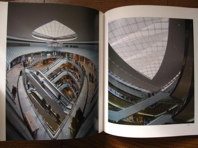 アート・デザイン・音楽 NEW SHOPPING MALLS / Carles Broto