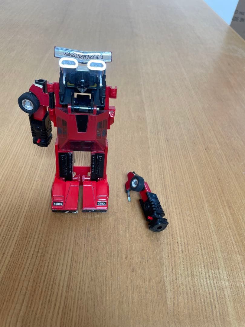 d*9様 ダイアクロン カーロボット カウンタック LP500S スーパーチュー