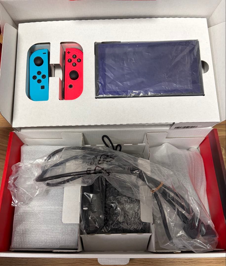 【美品・使用数回】Nintendo Switch 本体＋スマブラSP セット