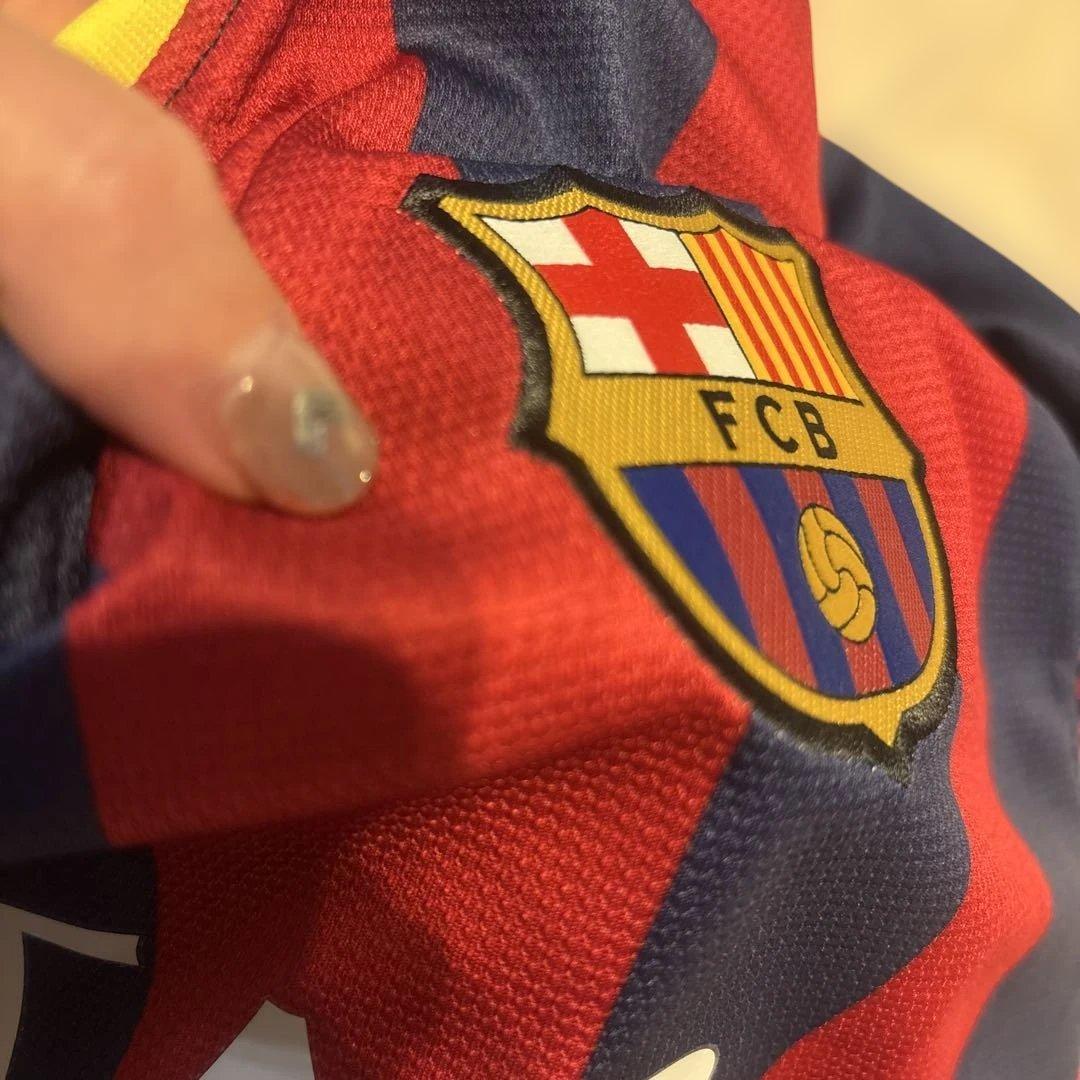 バルセロナ　メッシ　ユニホーム