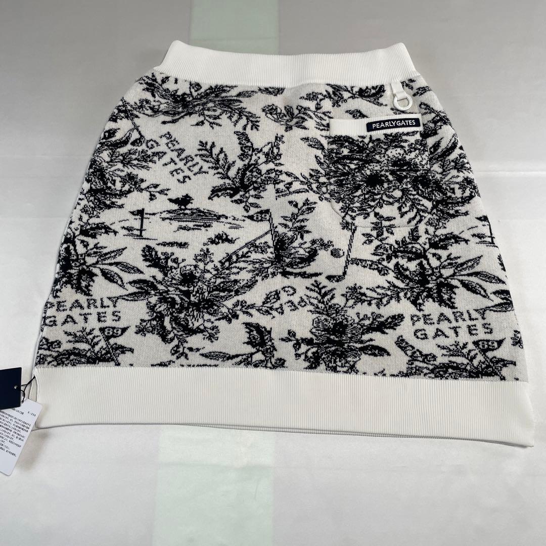 未使用タグ付き　パーリーゲイツ　ニット　セットアップ　タートルネック　花柄　総柄