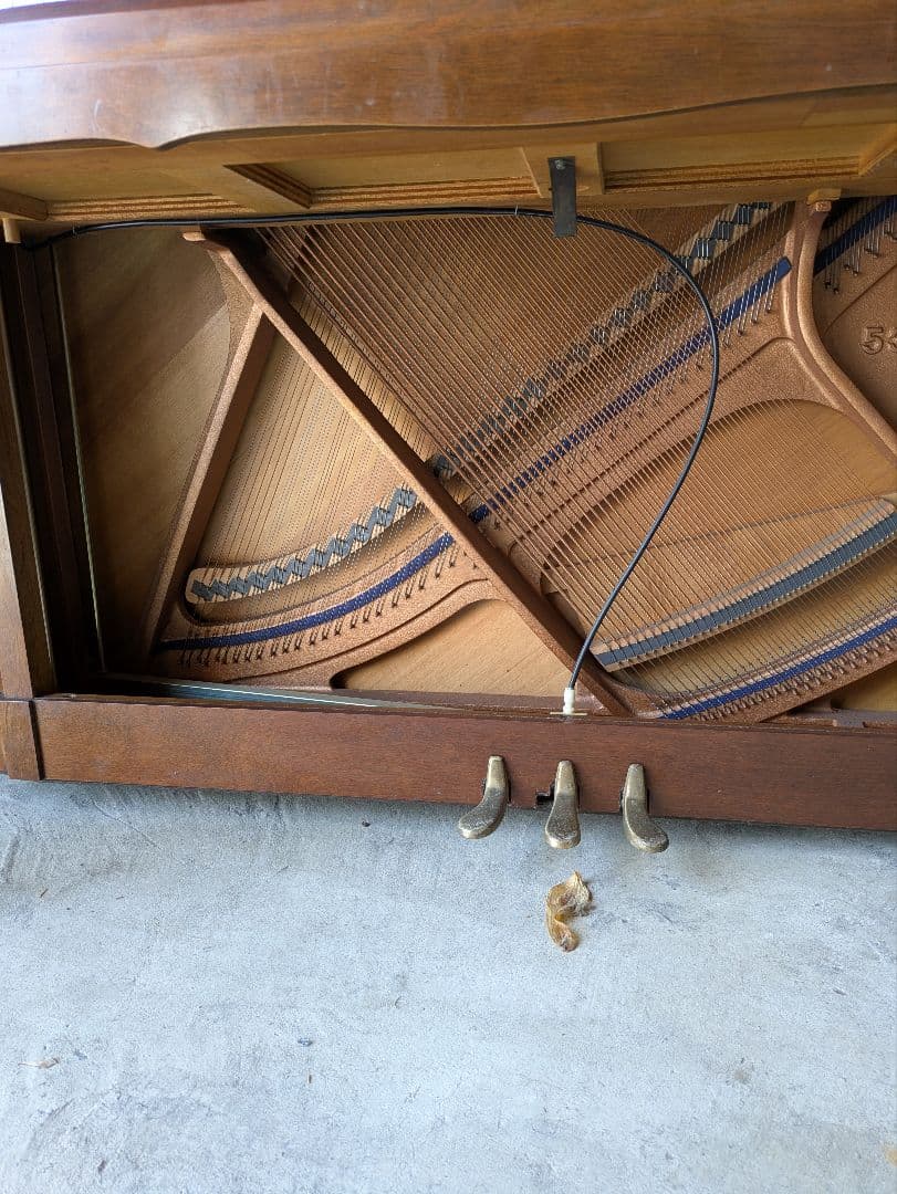 KAWAI　アップライトピアノ　KL-11KF