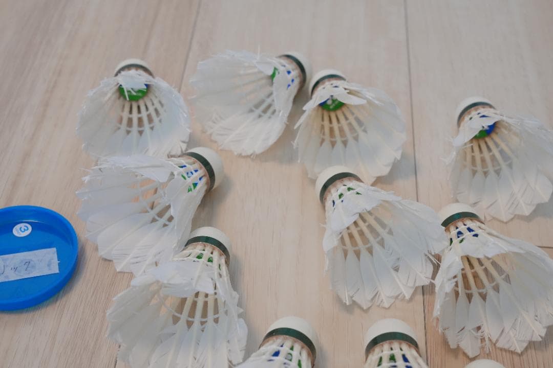 中古シャトル ニューオフィシャル 240球(基礎打ち用120+ノック用120)