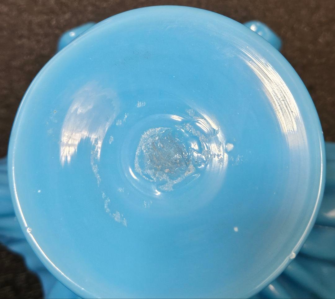 1900年代頃　ヨーロッパアンティーク　吹きガラス　青被せ　フリルコンポート