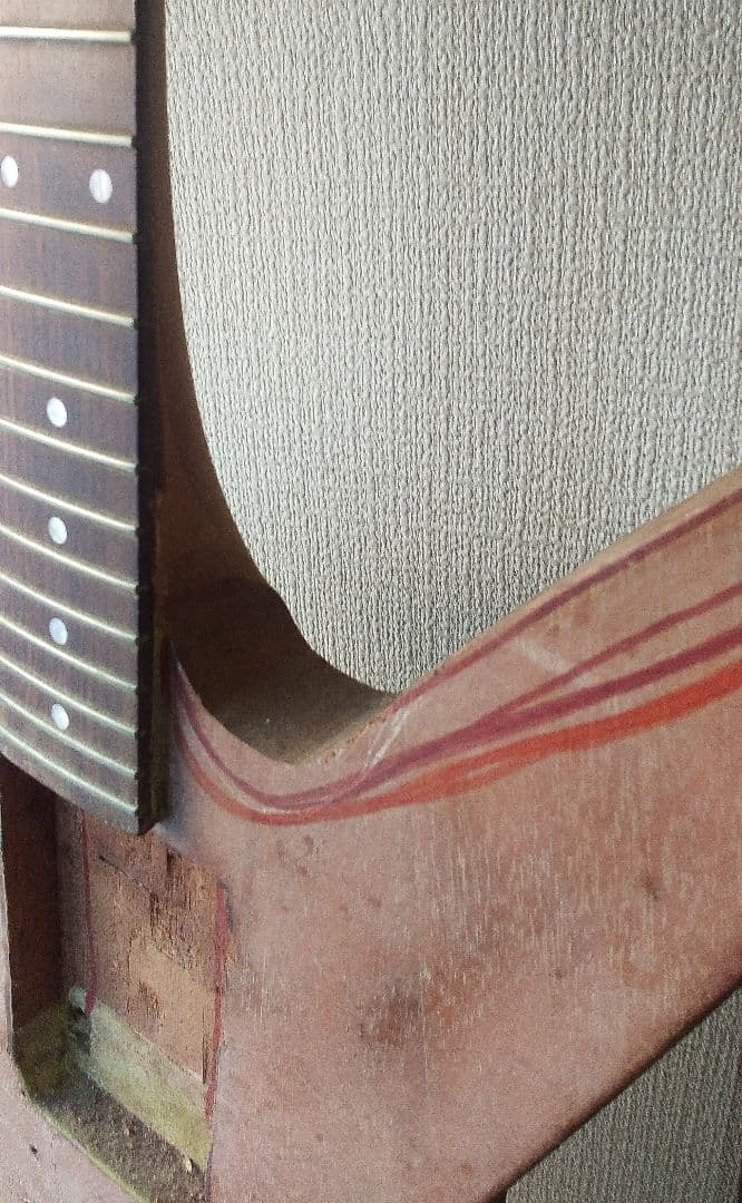 ち*で様 謎ジャンクギター＋大型ハードケース