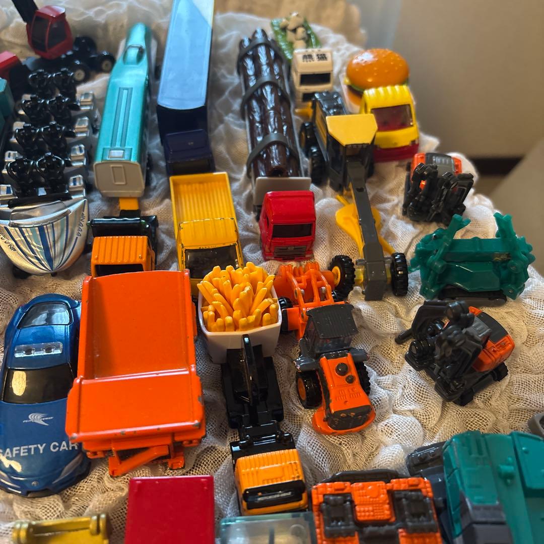 トミカおまとめ販売１５６台