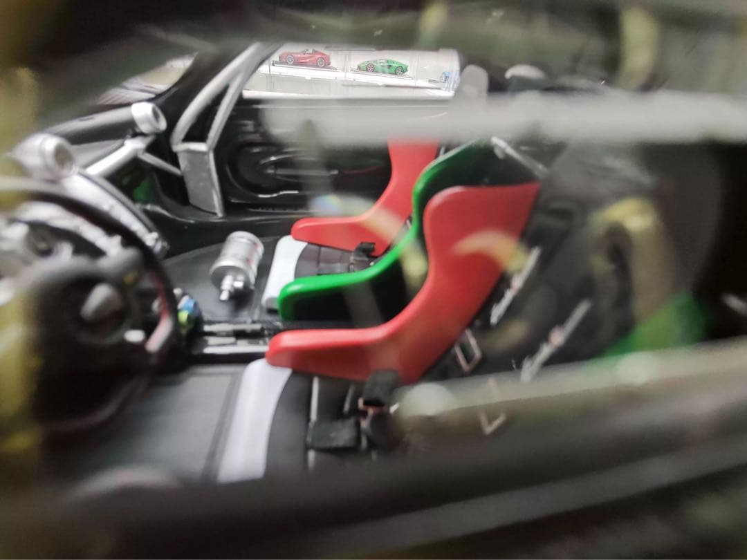 新発売 入手困難 HH モデル 1/18 パガーニ Zonda グレーカーボン