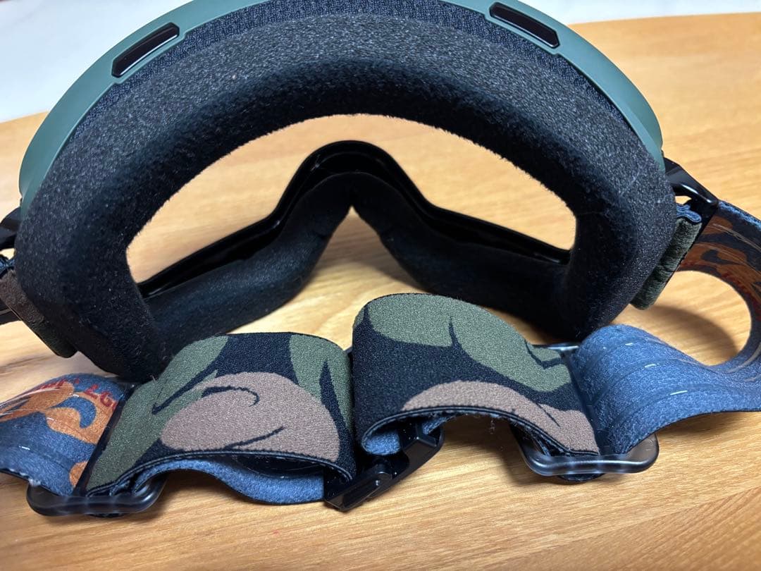 DICE BANK 調光ウルトラレンズ（ライトシルバーミラー ゴーグル