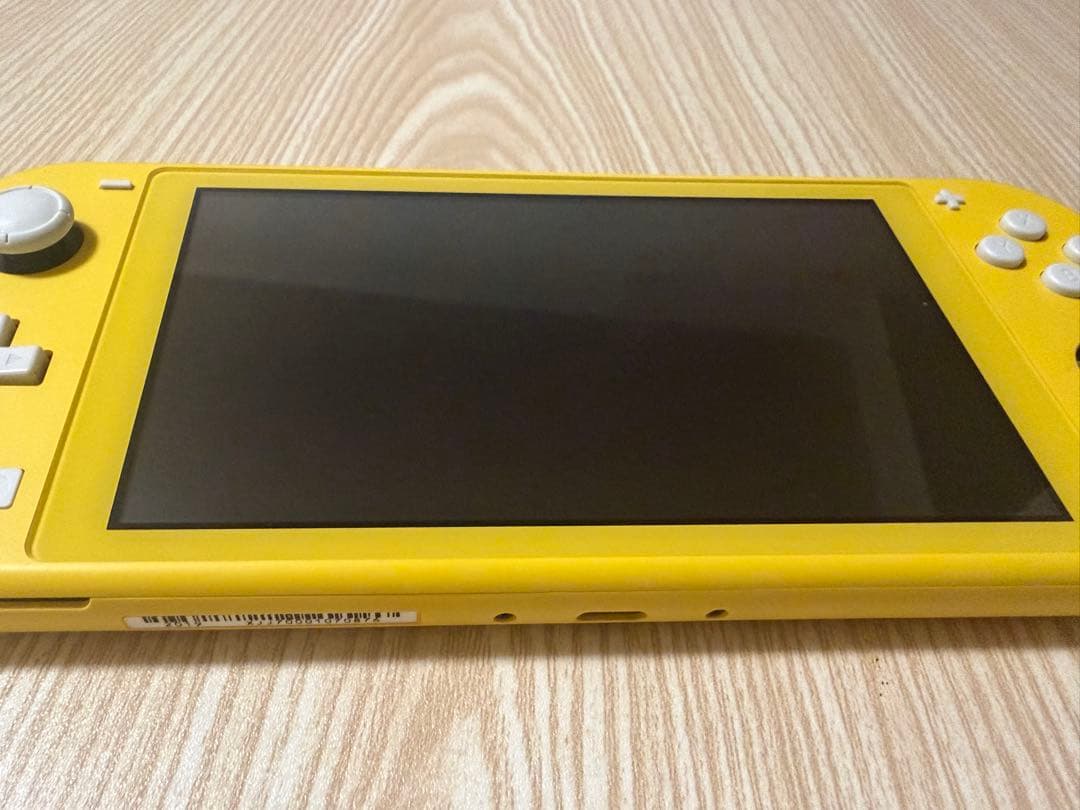 Nintendo Switch Lite 本体 イエロー