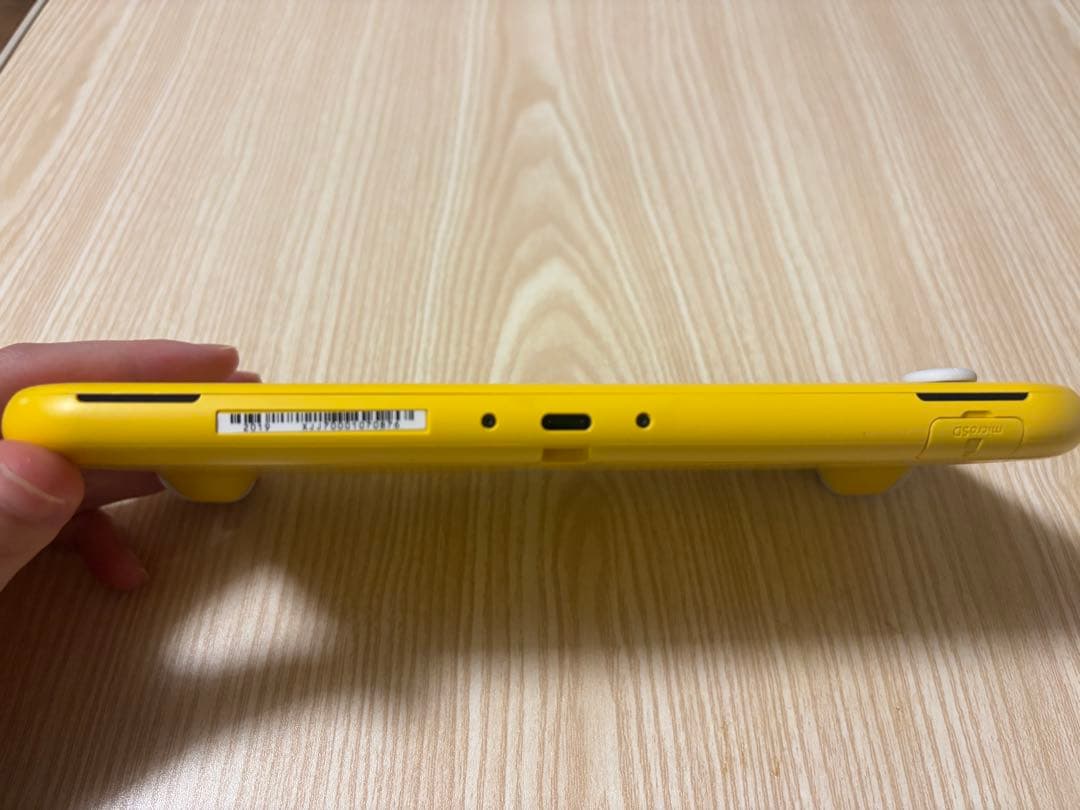 Nintendo Switch Lite 本体 イエロー