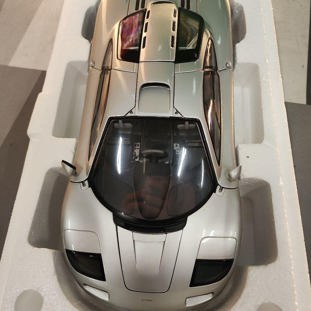 McLaren F1 1/12スケールモデル シルバー