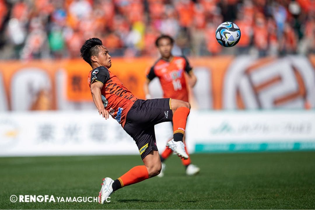 サッカー　レノファ山口　小林成豪 #28　ユニフォーム　大分トリニータ