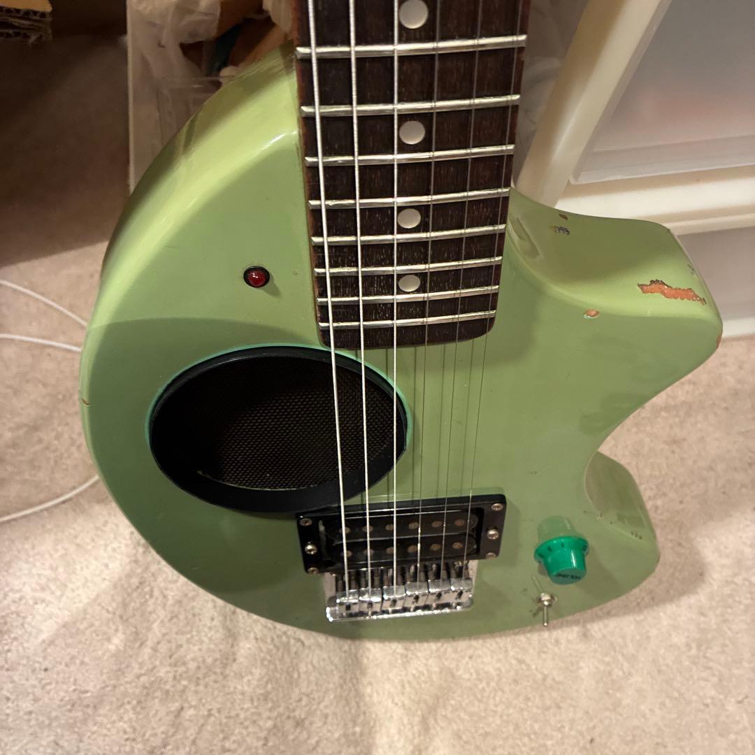 スピーカー内蔵エレキギター グリーン