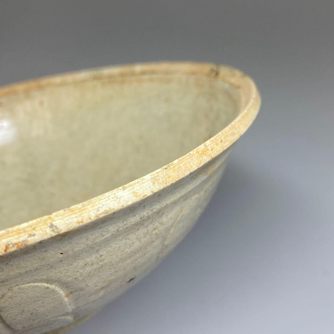 中国宋時代　白磁花弁文茶碗　口径16㎝ 東Y7-0402☆2F