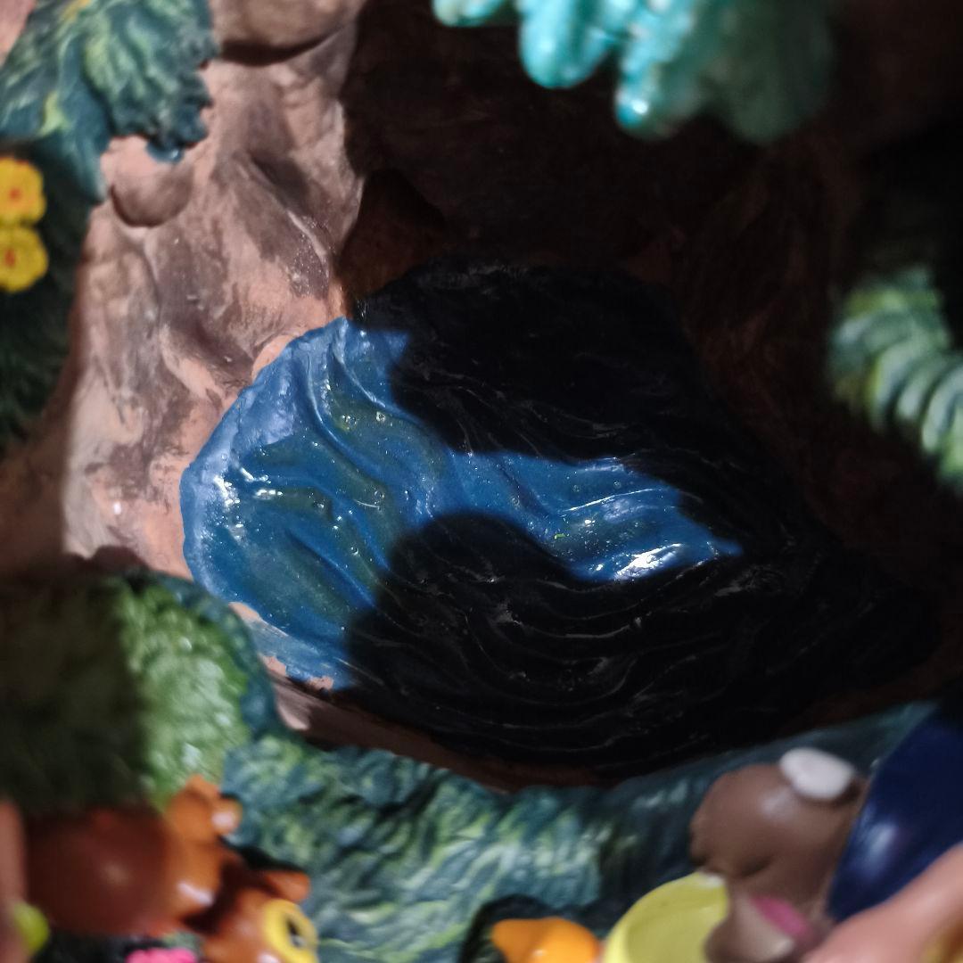 電灯動作◎✨白雪姫と7人のこびと 置物 ジオラマ ディズニーストア