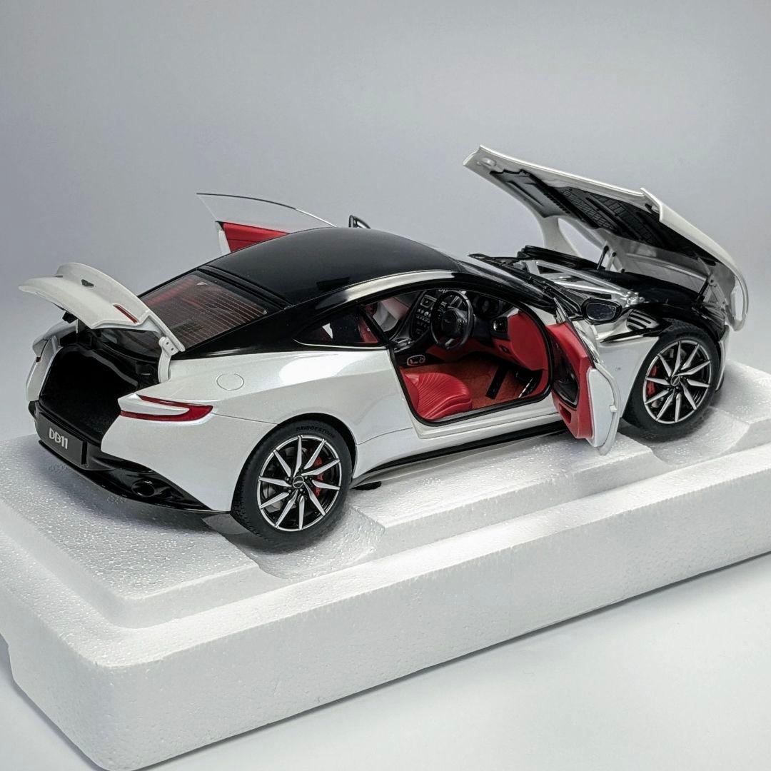 オートアート 1/18 アストンマーチン DB11 メタリック・ホワイト