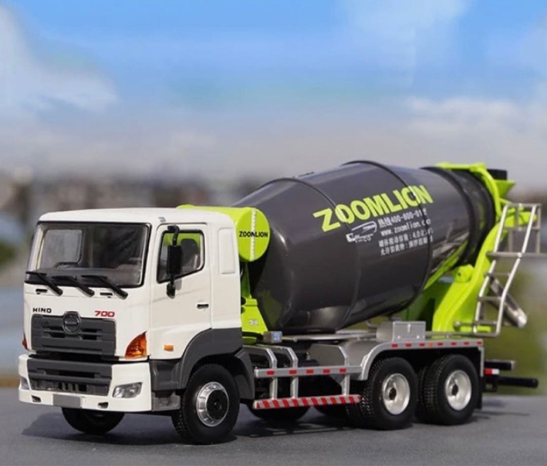 Zoomlion コンクリートセメント　トラック　ミキサー車　日野700