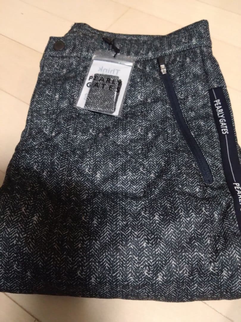 PEARLY GATES 中綿ゴルフパンツ 世界最高水準の防水性