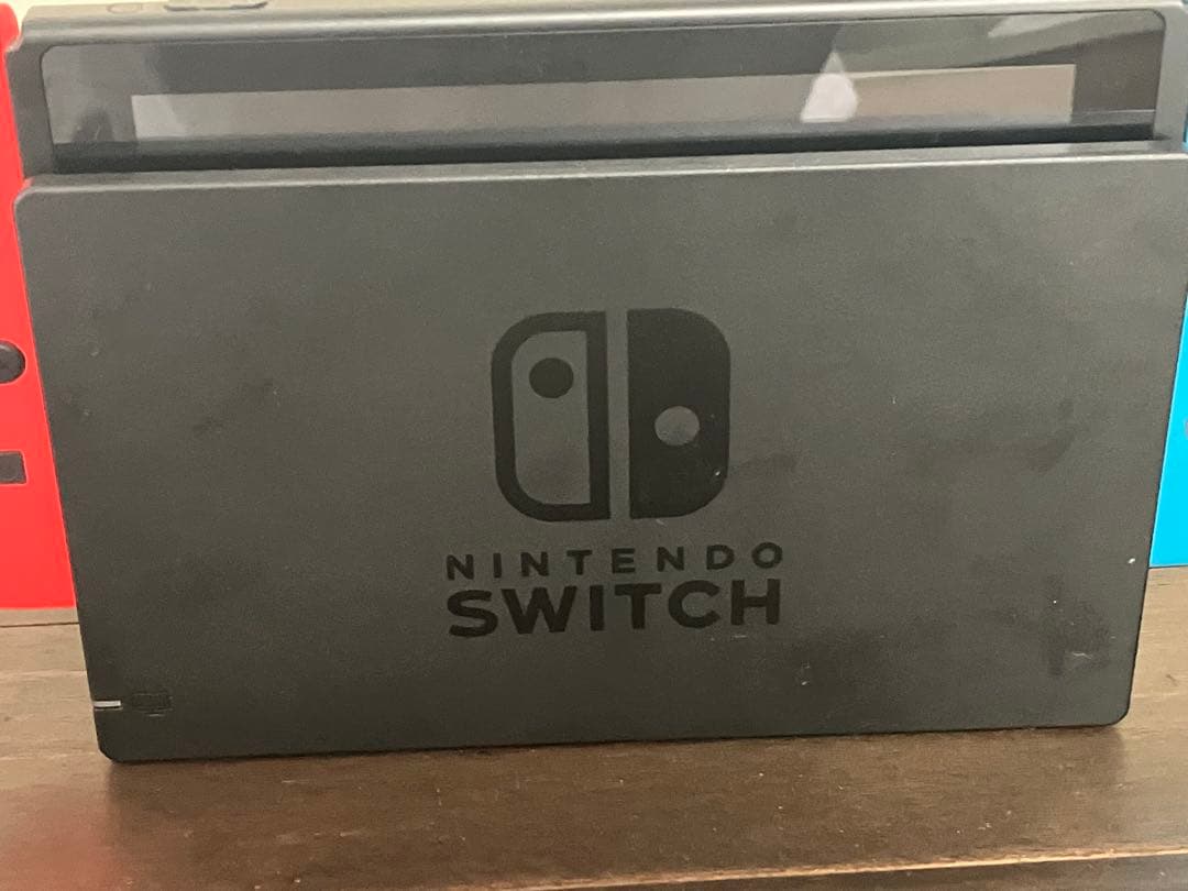 Nintendo Switch 本体、ドック、Joy-Conのみ