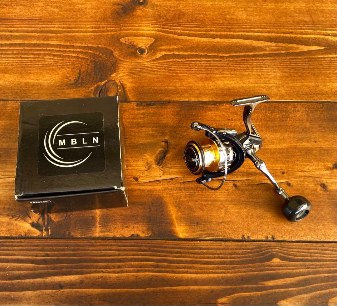 スピニングリール　5000番　ショアジギング　シーバス　サーフ　パワーハンドル