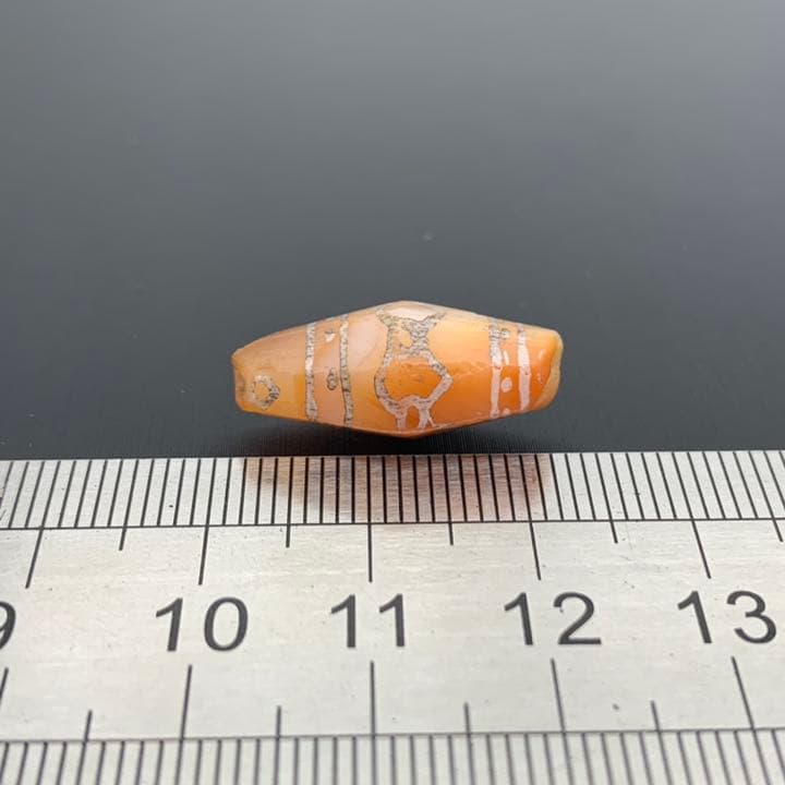 【状態良し】アンティーク エッジドカーネリアン ビーズ