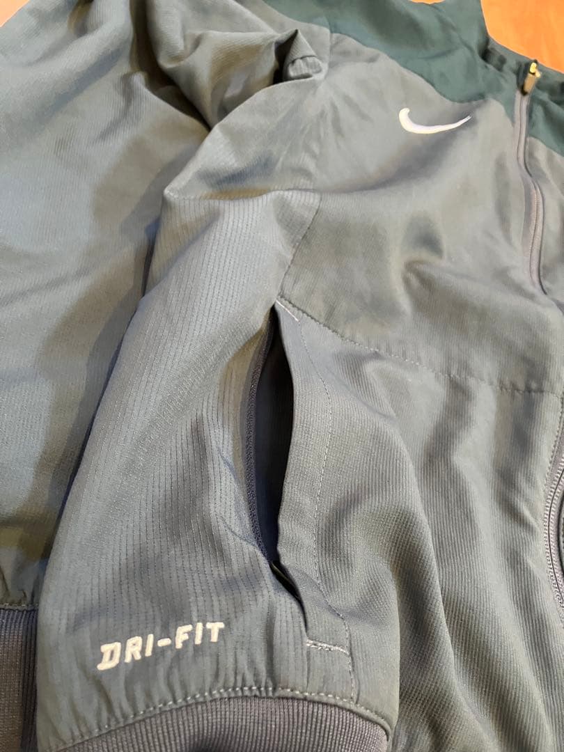 【美品】ナイキ×イングランド代表/トラックジャケット　ドリルトップ ボーイズM